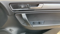 Volkswagen Touareg 3.0 V6 TDI BlueMotion Tech 262 R-Line 5dr Tip Auto Diesel Estate